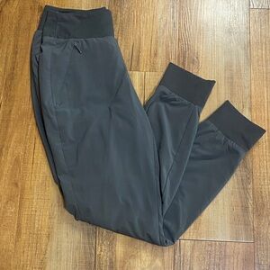 Athleta Gray lined Joggers with zipper pockets size 0